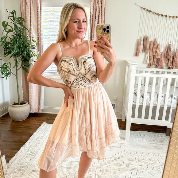 Free People Dresses & Skirts - Free People Embroidered Tulle Strapless Fantasy Dress Blush
